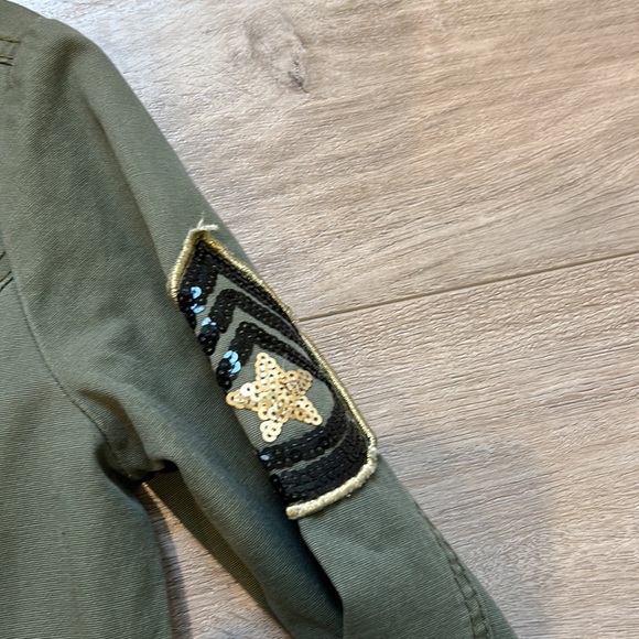 Girls guess jacket - Picture 3 of 5